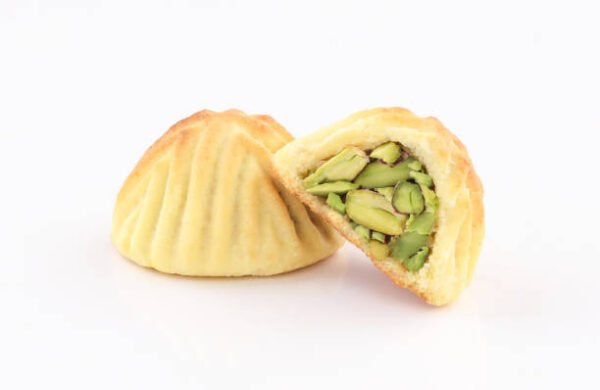 Mamoul with pistachios