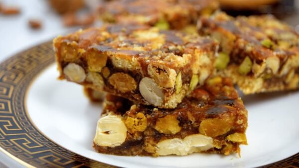 Fancy Dates with Nuts